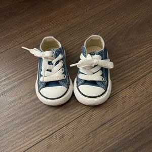 Blue baby converse